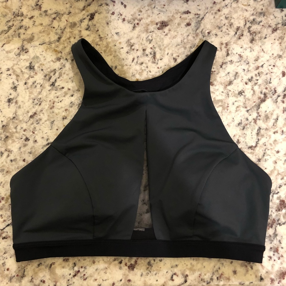 LULULEMON SWIM TOP SIZE 6